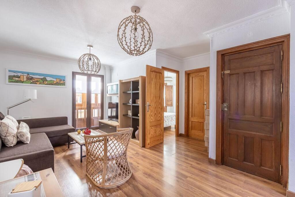 Apartamento Con Terraza A 4 Minutos De La Catedral Granada Ngoại thất bức ảnh