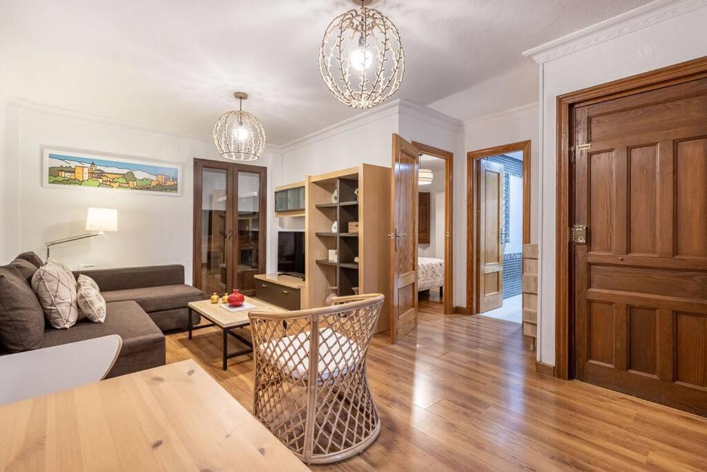 Apartamento Con Terraza A 4 Minutos De La Catedral Granada Ngoại thất bức ảnh