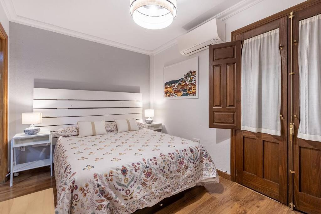 Apartamento Con Terraza A 4 Minutos De La Catedral Granada Ngoại thất bức ảnh