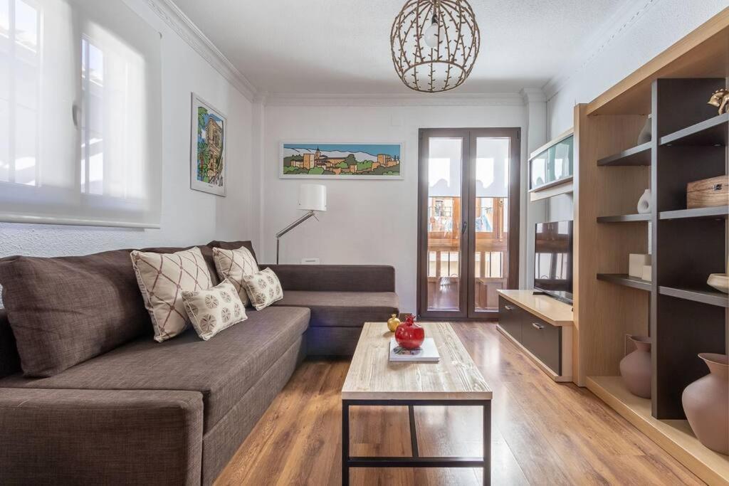 Apartamento Con Terraza A 4 Minutos De La Catedral Granada Ngoại thất bức ảnh