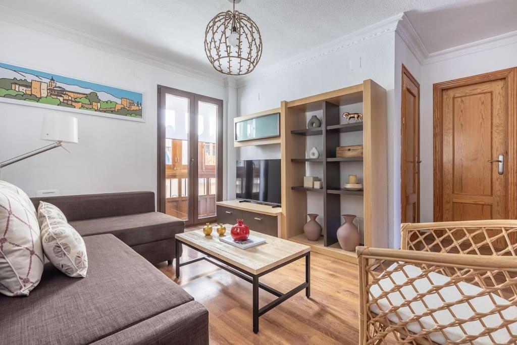 Apartamento Con Terraza A 4 Minutos De La Catedral Granada Ngoại thất bức ảnh