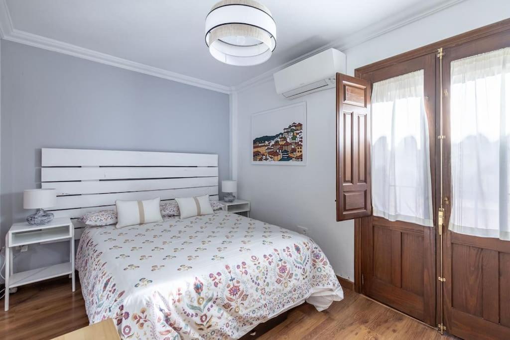Apartamento Con Terraza A 4 Minutos De La Catedral Granada Ngoại thất bức ảnh