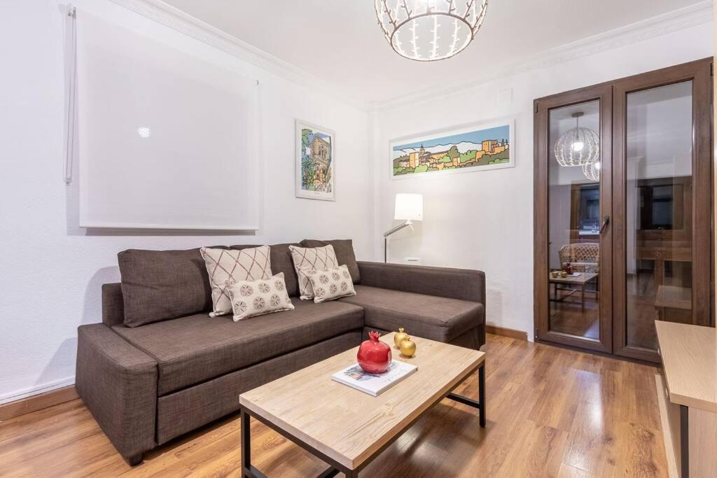 Apartamento Con Terraza A 4 Minutos De La Catedral Granada Ngoại thất bức ảnh